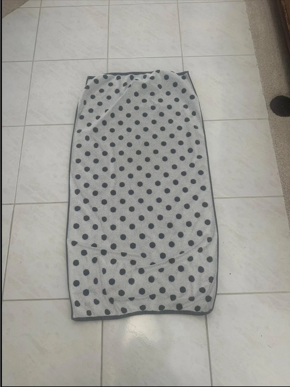 Polka Dot Bath Towel - Black and White